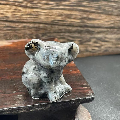 Olivenorma 1.2 Zoll geschnitzte niedliche Koala-Figur Edelsteindekoration