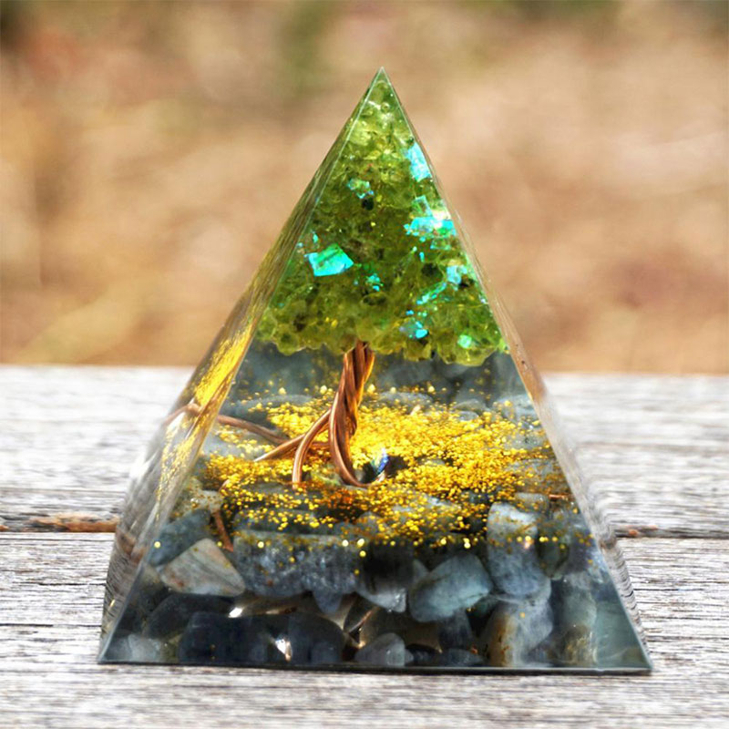 Olivenorma Baum des Lebens Peridot mit grauem Mondstein Orgonpyramide 