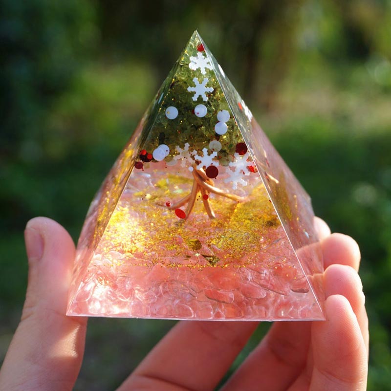 Olivenorma Weihnachts-Pink-Kristall-Peridot Lebensbaum Orgon-Pyramide