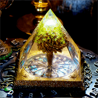 Olivenorma Baum des Lebens Peridot Orgon Pyramide 