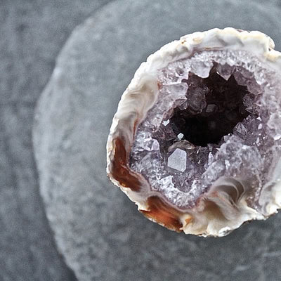 Olivenorma Natur Amethyst Geode Stein Edelsteindekoration