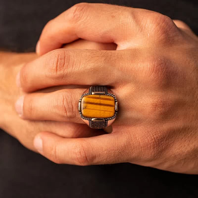 Olivenorma Square Tiger Eye Männer Breitkrempiger Ring