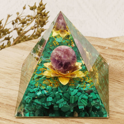 Olivenorma Amethyst Malachit Lotus Symbol Orgonpyramide 