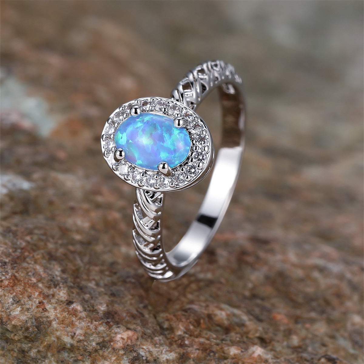 Olivenorma Oval Opal Besatz geflochtenes Seil Muster Ring