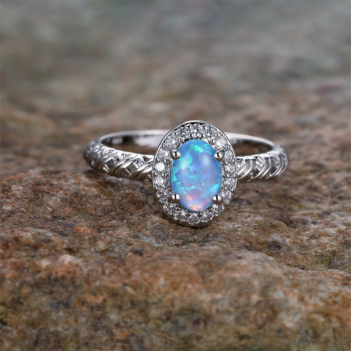 Olivenorma Oval Opal Besatz geflochtenes Seil Muster Ring