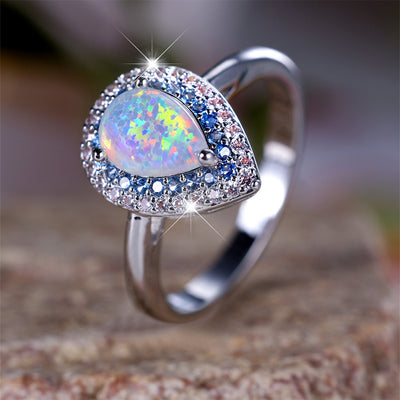 Olivenorma Wassertropfen Typ Opal Weißer Zirkon Ring