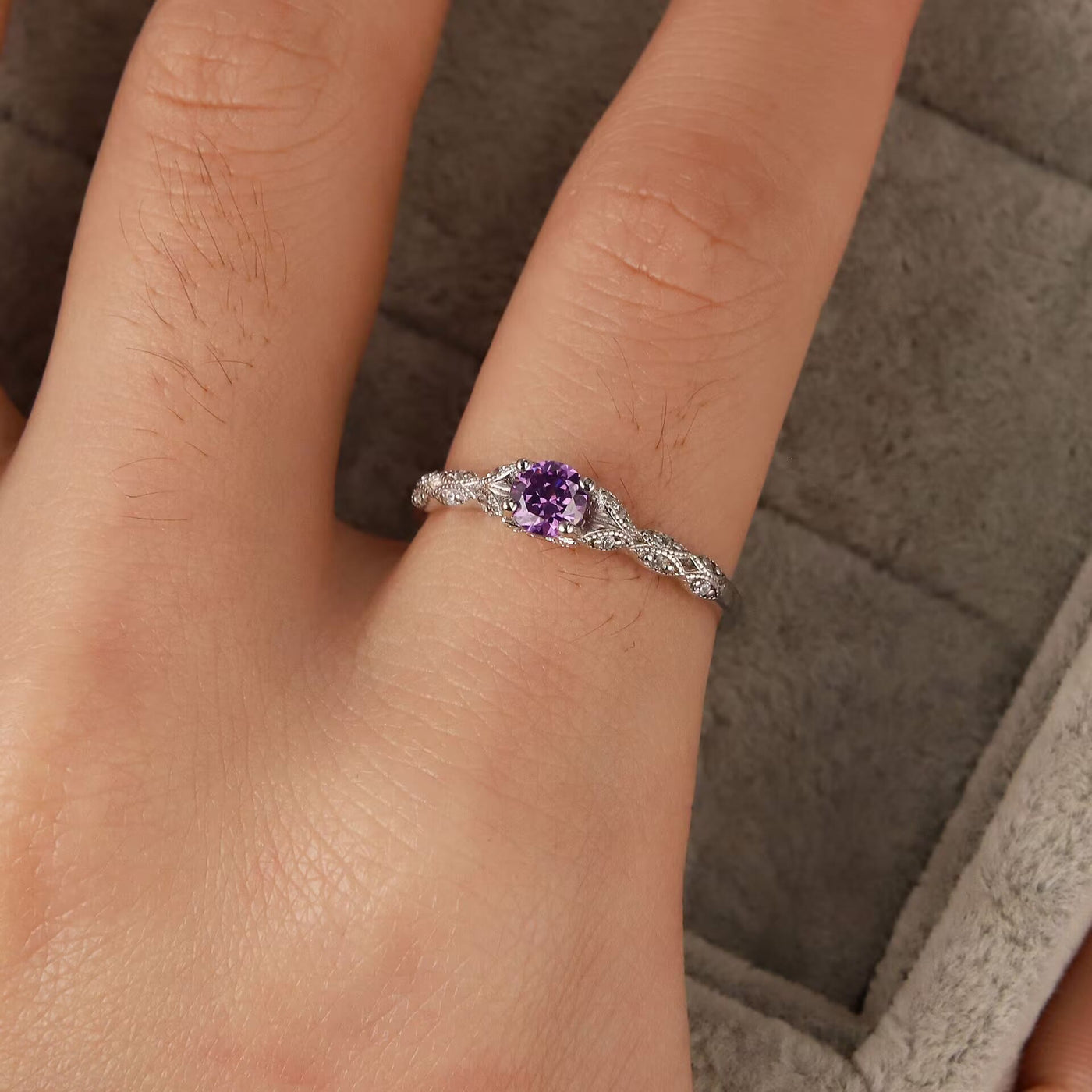 Olivenorma Eingelegter Lila Amethyst Zirkonia Einfacher Ring