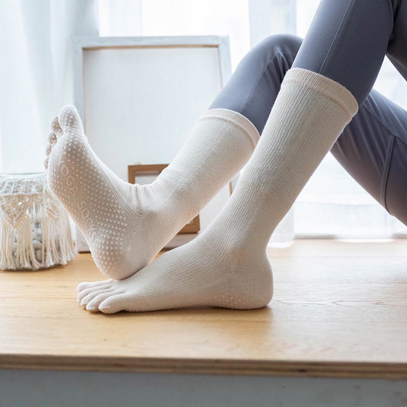 Olivenorma Women Non-Slip Five Toe Cotton Yoga Socks