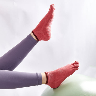 Olivenorma Pilates-Socken mit rutschfestem Griff, einfarbig