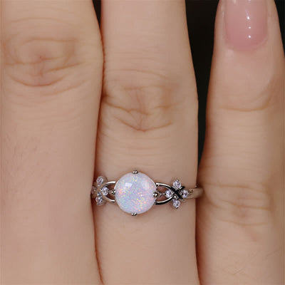 Olivenorma Opal White Zircon Vierblättriges Kleeblatt Ring