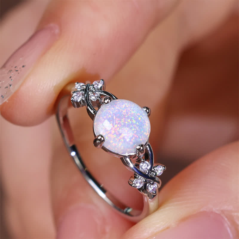 Olivenorma Opal White Zircon Vierblättriges Kleeblatt Ring