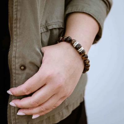 Olivenorma Natursteinperlen Armband mit individueller Namensgravur 