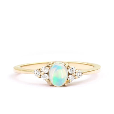 Olivenorma Einfacher Ovaler Opal Weißer Zirkon Ring