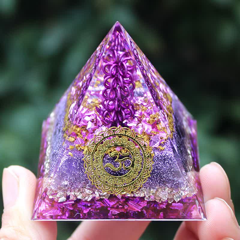 Olivenorma Amethyst Stein Metalldraht Om Symbol Orgon-Pyramide