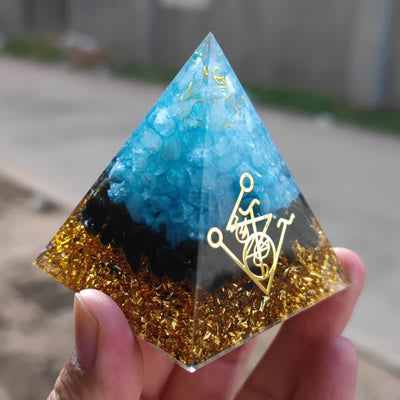 Olivenorma Orgon-Pyramide aus natürlichem Aquamarin-Obsidian