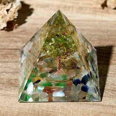 Olivenorma Lebensbaum Peridot Heilkristall Orgon-Pyramide