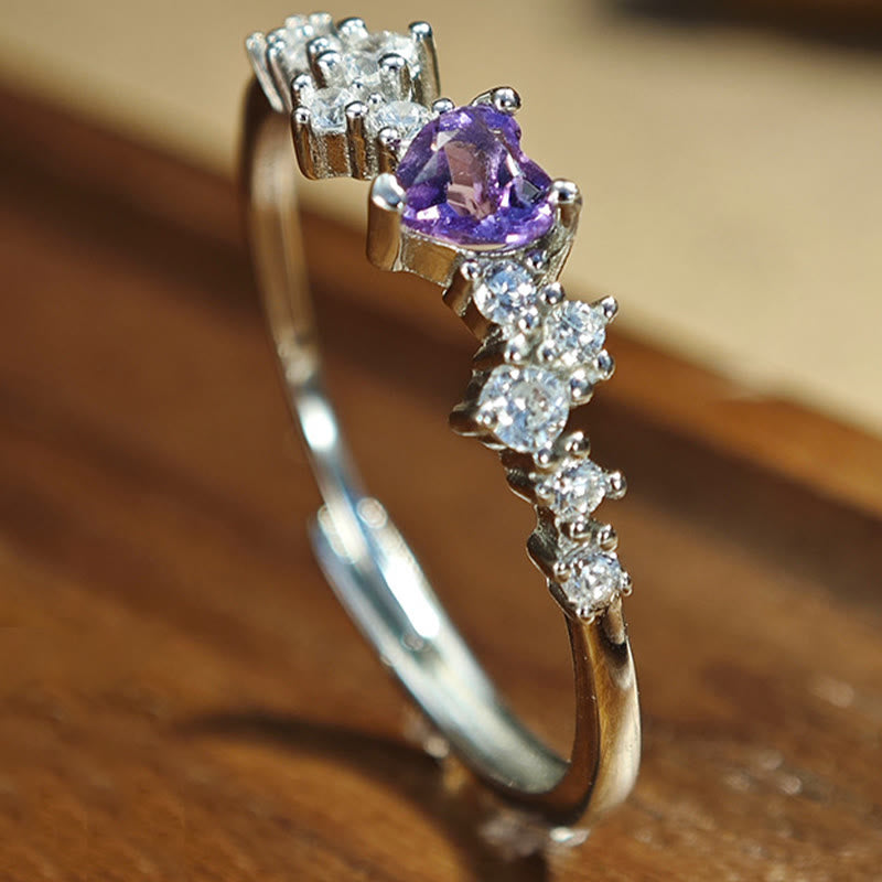 Olivenorma Ring in Herzform aus natürlichem Amethyst