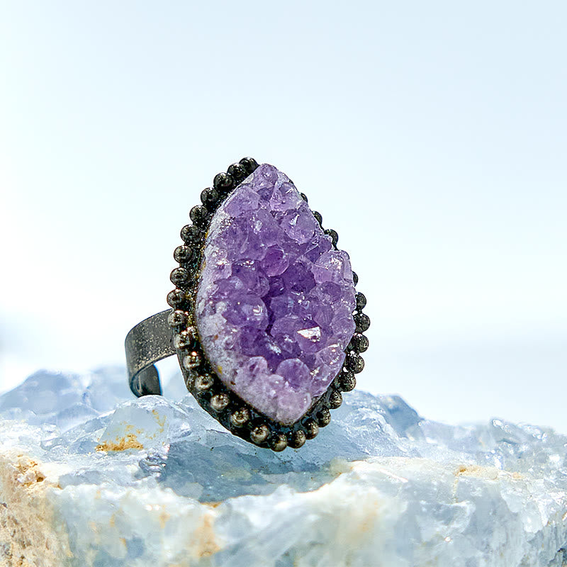 Olivenorma Verstellbarer Ring aus natürlichem Amethyst in unregelmäßiger Form