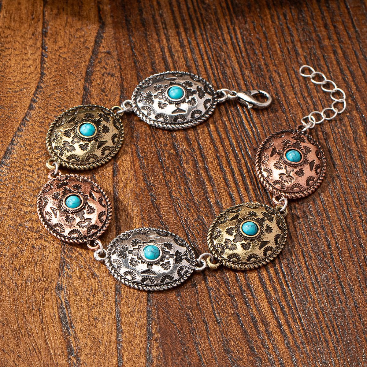 Olivenorma Türkisfarbenes Metallarmband im Bohemian-Stil