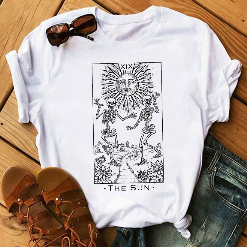 Olivenorma – Inspirierende Polyester-T-Shirts mit Tarot-Print