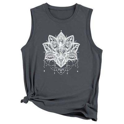 Olivenorma – Ärmelloses, großes Trägershirt mit Lotus-Print