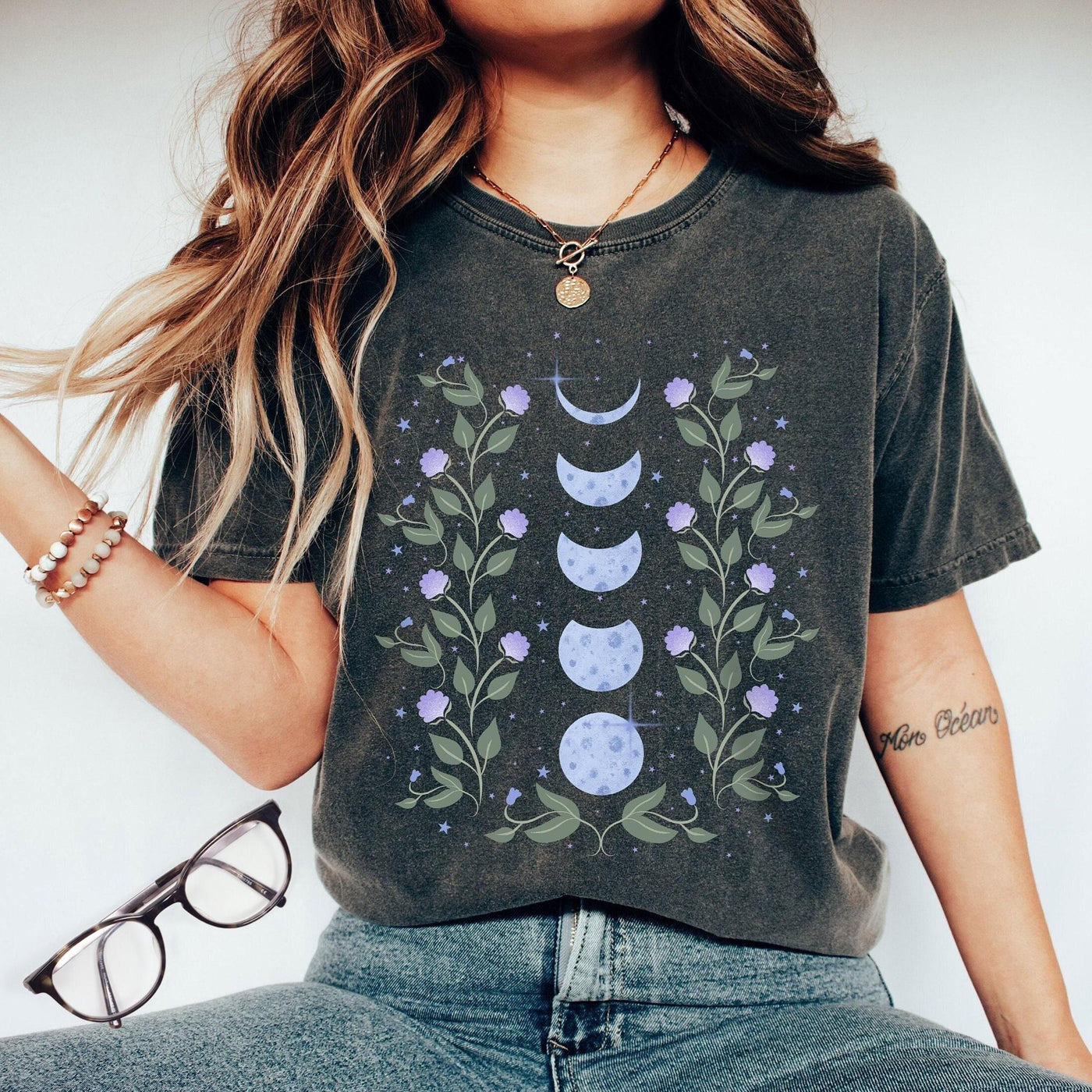 Olivenorma Himmlisches Mondphasen-T-Shirt