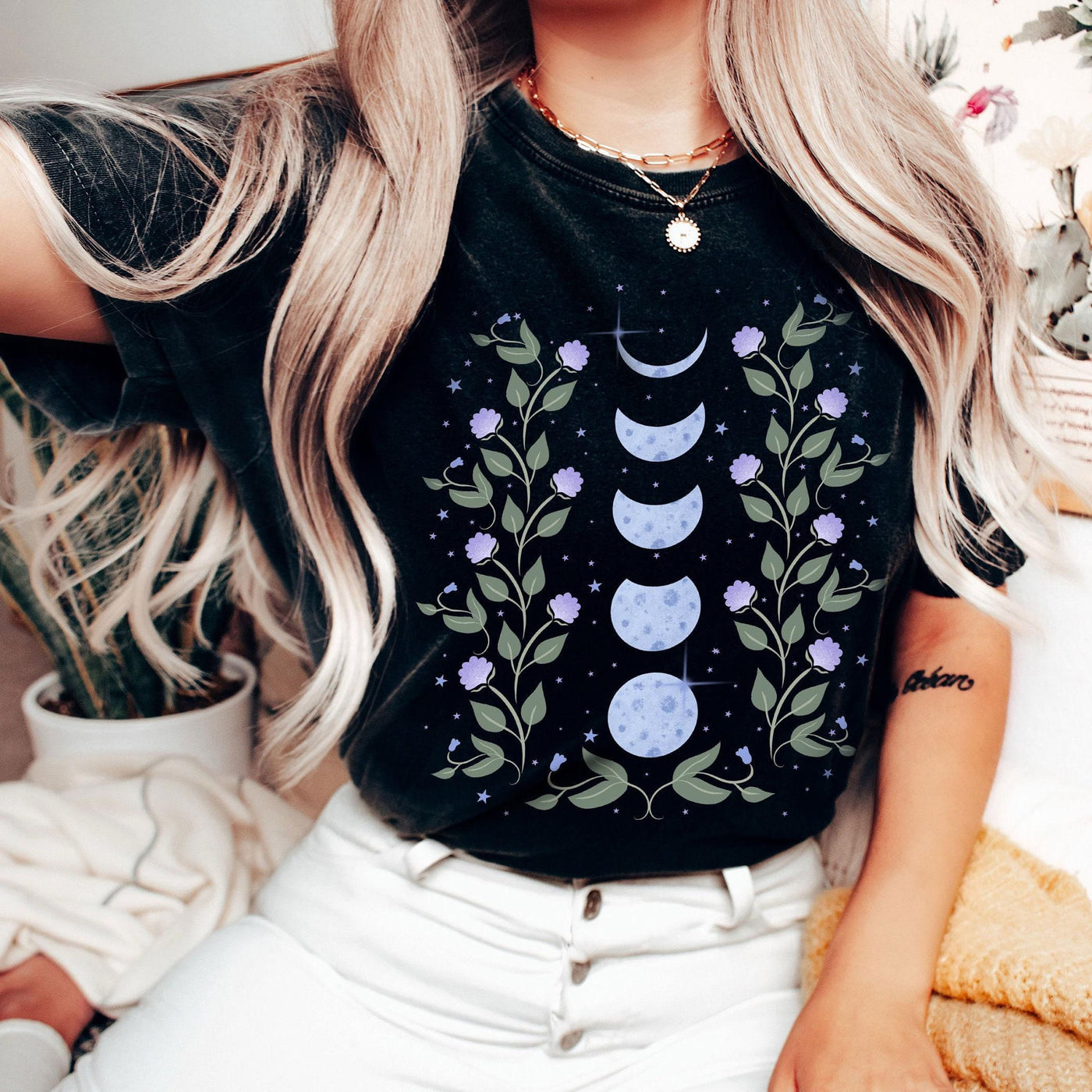 Olivenorma Himmlisches Mondphasen-T-Shirt