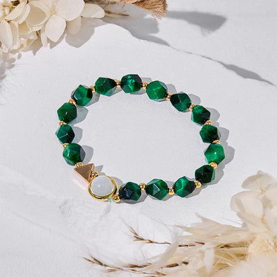 Olivenorma Armband mit facettierten grünen Tigeraugenperlen