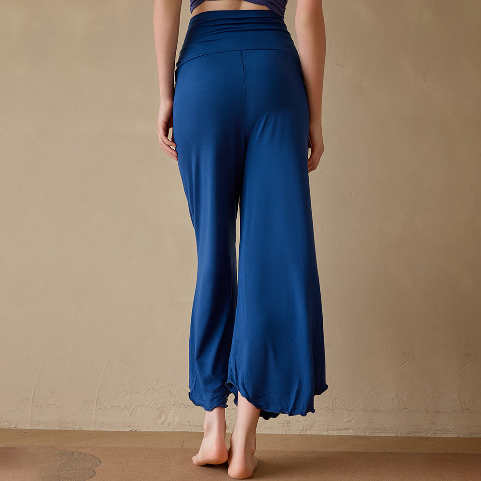 Olivenorma – Dehnbare, kurze, ausgestellte Yogahose