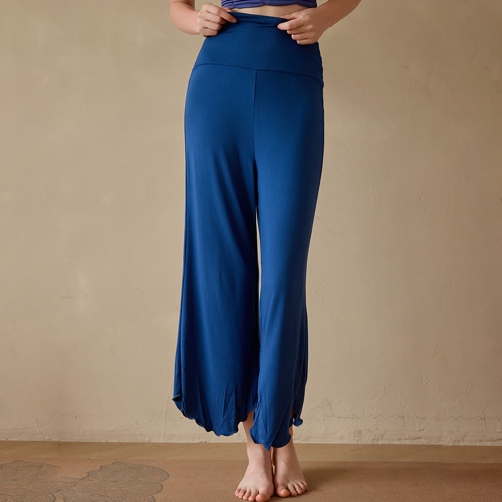 Olivenorma – Dehnbare, kurze, ausgestellte Yogahose