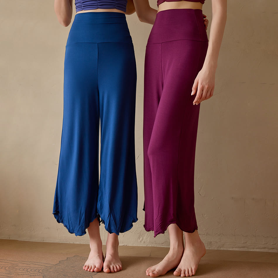Olivenorma – Dehnbare, kurze, ausgestellte Yogahose