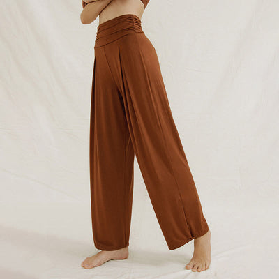 Olivenorma – Verstellbare Yogahose mit weitem Bein