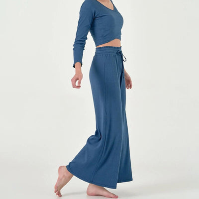 Olivenorma – Entspannte Yogahose mit hoher Taille