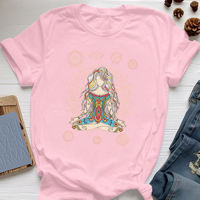 Olivenorma – Baumwoll-T-Shirt „Meditierende Göttin“