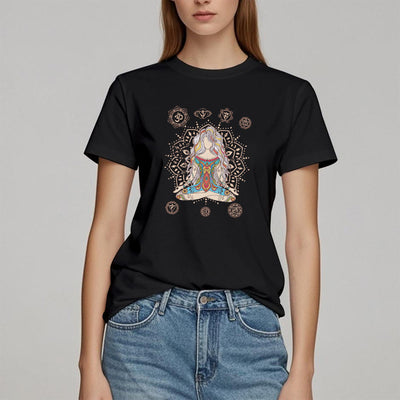 Olivenorma – Baumwoll-T-Shirt „Meditierende Göttin“