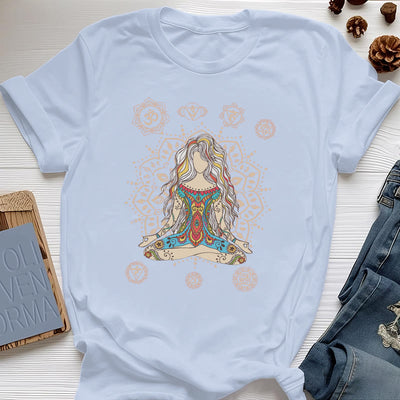 Olivenorma – Baumwoll-T-Shirt „Meditierende Göttin“
