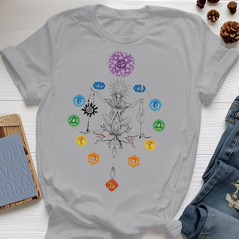 Olivenorma Verwurzeltes Chakra-Energie-T-Shirt