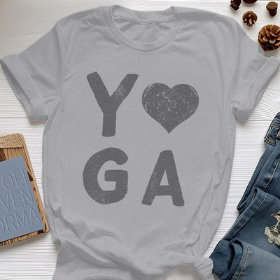 Olivenorma – Yoga-T-Shirt mit Herz-Print