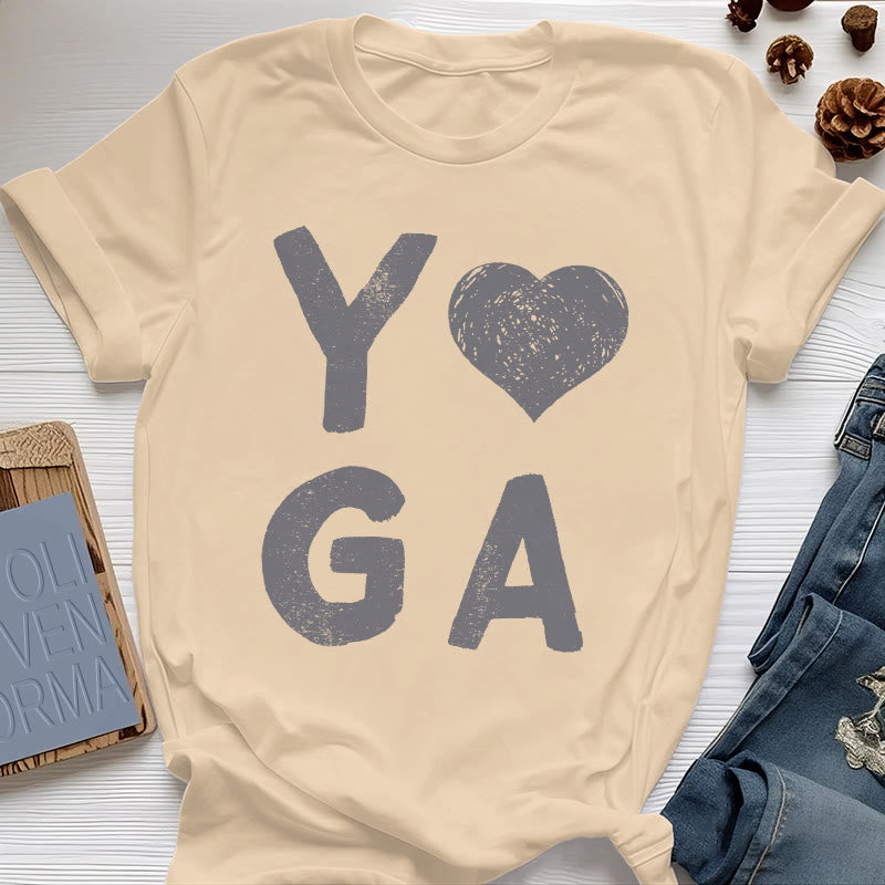 Olivenorma – Yoga-T-Shirt mit Herz-Print