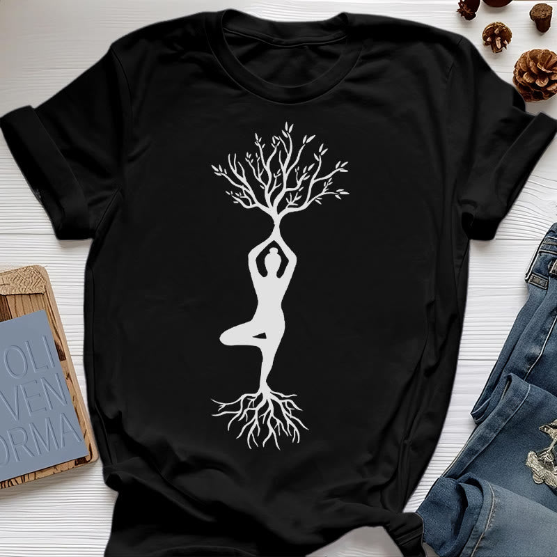 Olivenorma Verwurzelte Yoga-Baum-Pose T-Shirt