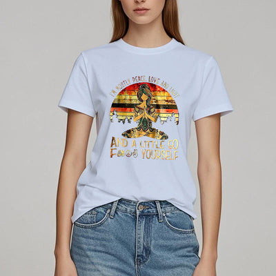 Olivenorma T-Shirt mit Aufschrift „Mostly Peace“