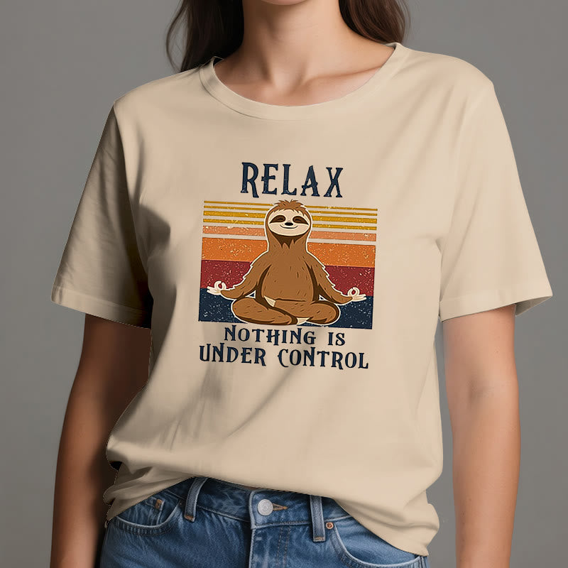 Olivenorma – Entspanntes Retro-Baumwoll-T-Shirt mit Faultier-Motiv