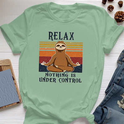 Olivenorma – Entspanntes Retro-Baumwoll-T-Shirt mit Faultier-Motiv