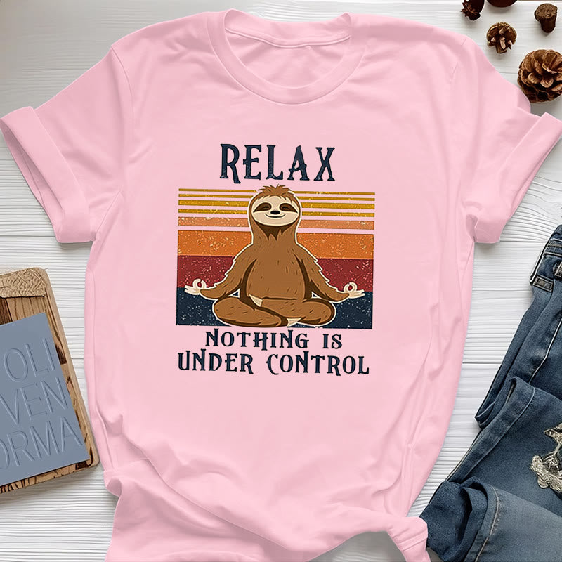 Olivenorma – Entspanntes Retro-Baumwoll-T-Shirt mit Faultier-Motiv