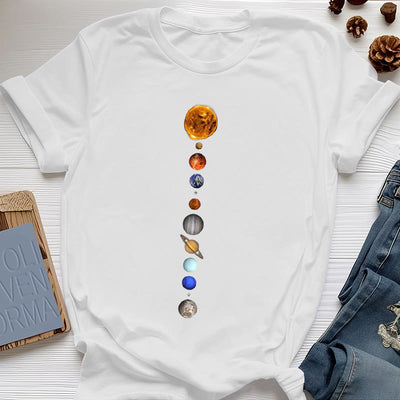 Olivenorma – T-Shirt mit Sonnensystem-Galaxien-Print