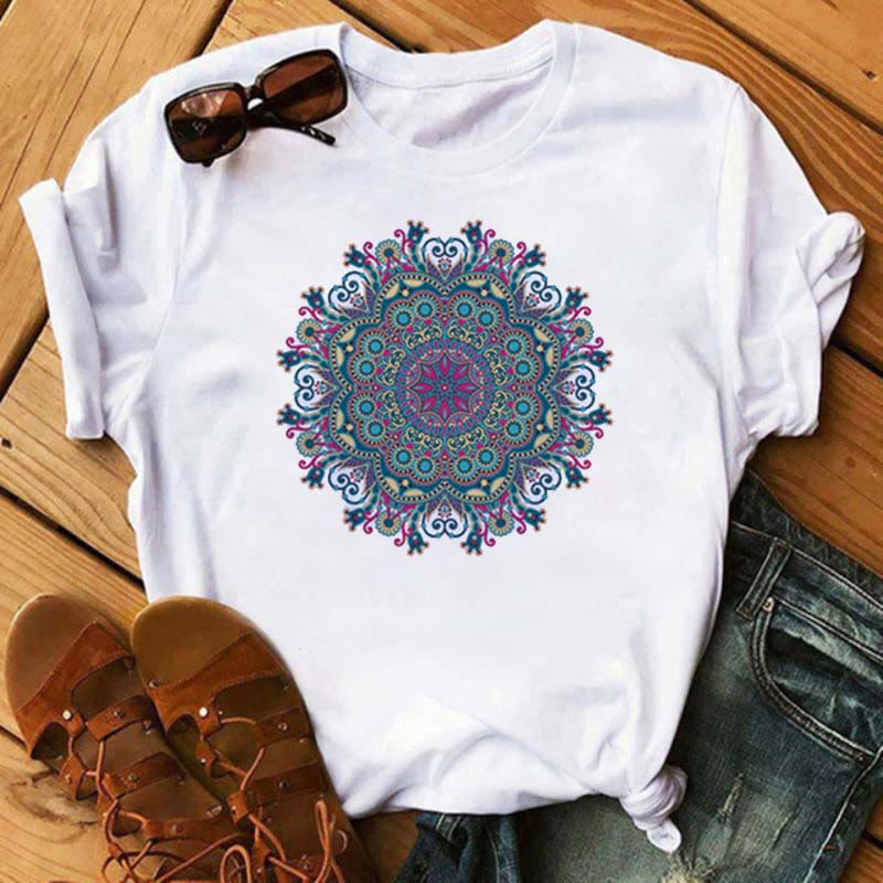 Olivenorma – Weißes T-Shirt aus Baumwolle mit buntem geometrischem Print