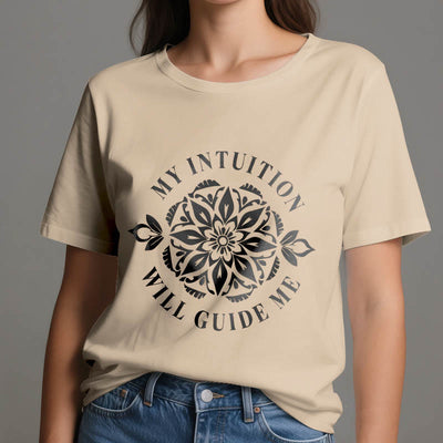 Olivenorma T-Shirt mit Blumenmuster „Meine Intuition wird mich leiten“ - image 2