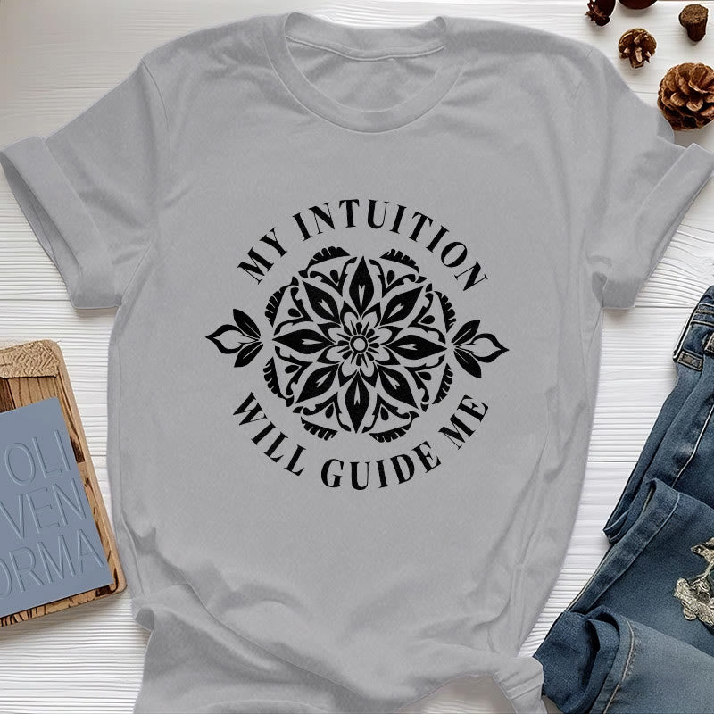 Olivenorma T-Shirt mit Blumenmuster „Meine Intuition wird mich leiten“ - Grau - 2XL - image 10