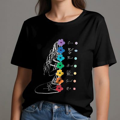 Olivenorma Meditationsmädchen 7 Chakra-Blumen T-Shirt - image 7