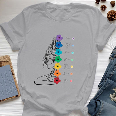 Olivenorma Meditationsmädchen 7 Chakra-Blumen T-Shirt - Grau - 2XL - image 8